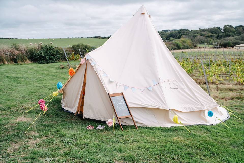 Kids tent