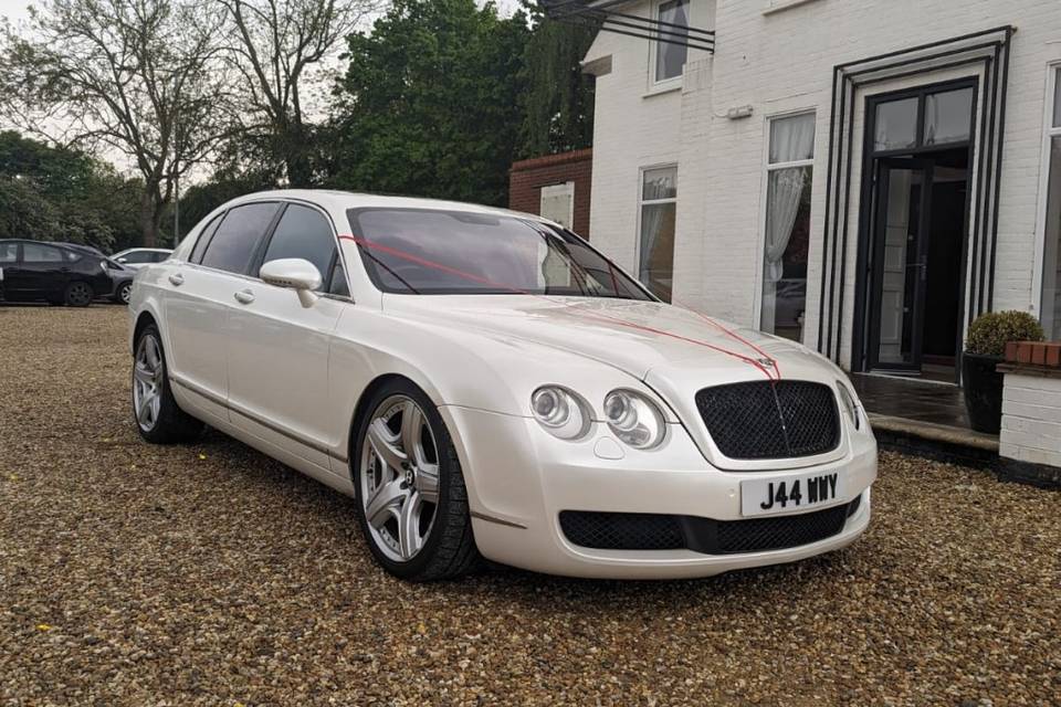 Pearl White Bentley Flying Spu