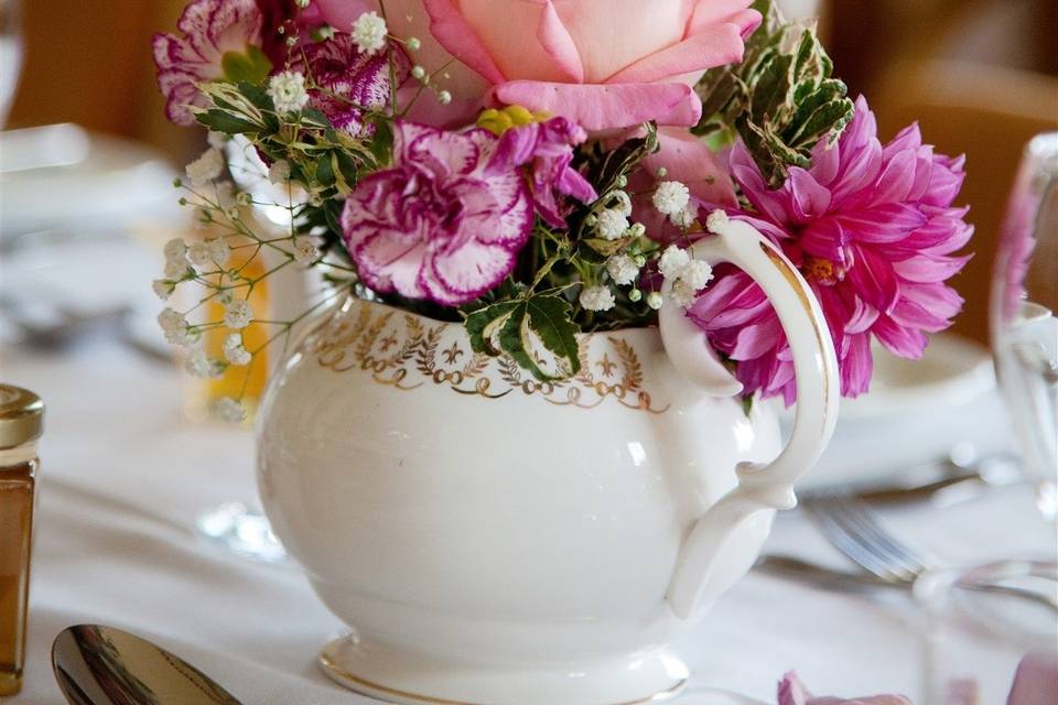 Rustic table centrepiece