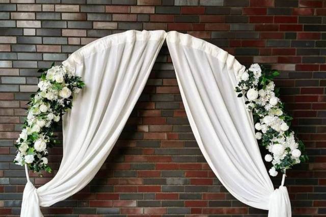 Simple, elegant balloon hoop