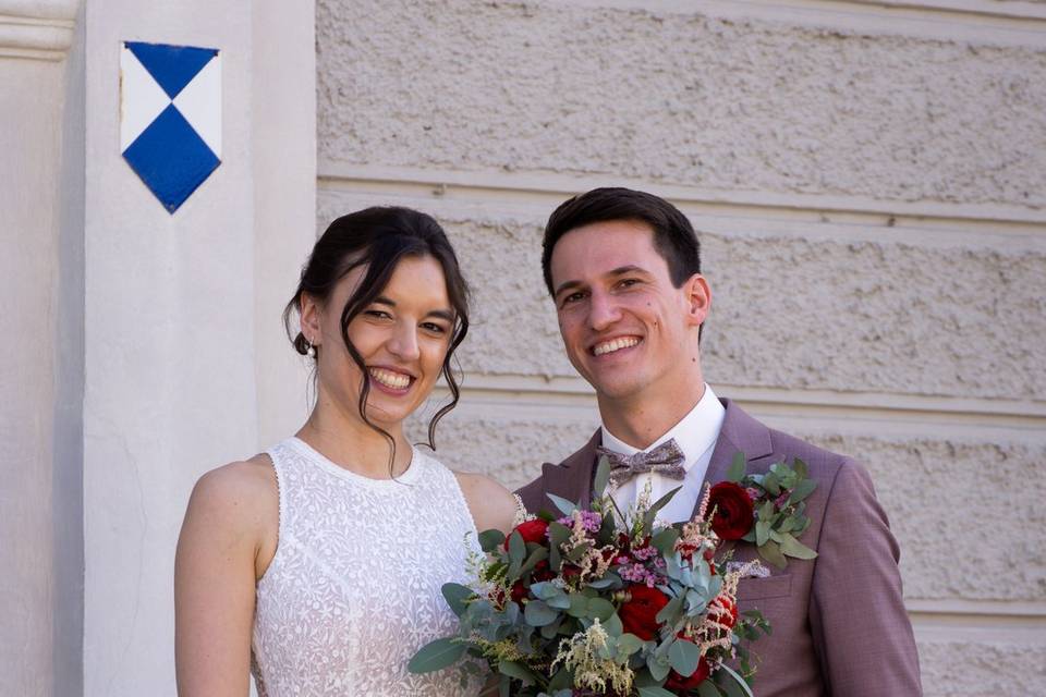 F&S
