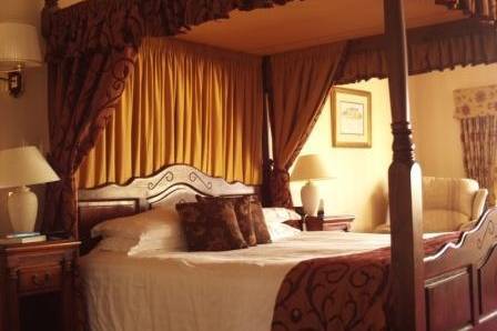 Four Poster Suite