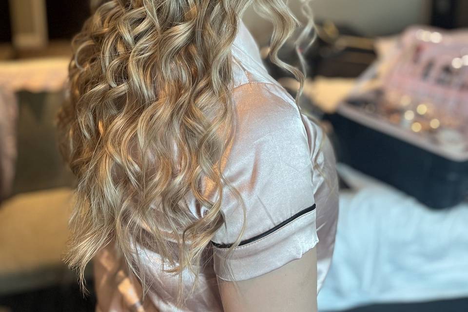 Textured hair half up braided