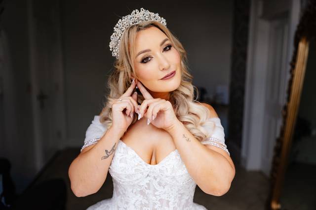 Harriet glam makeup