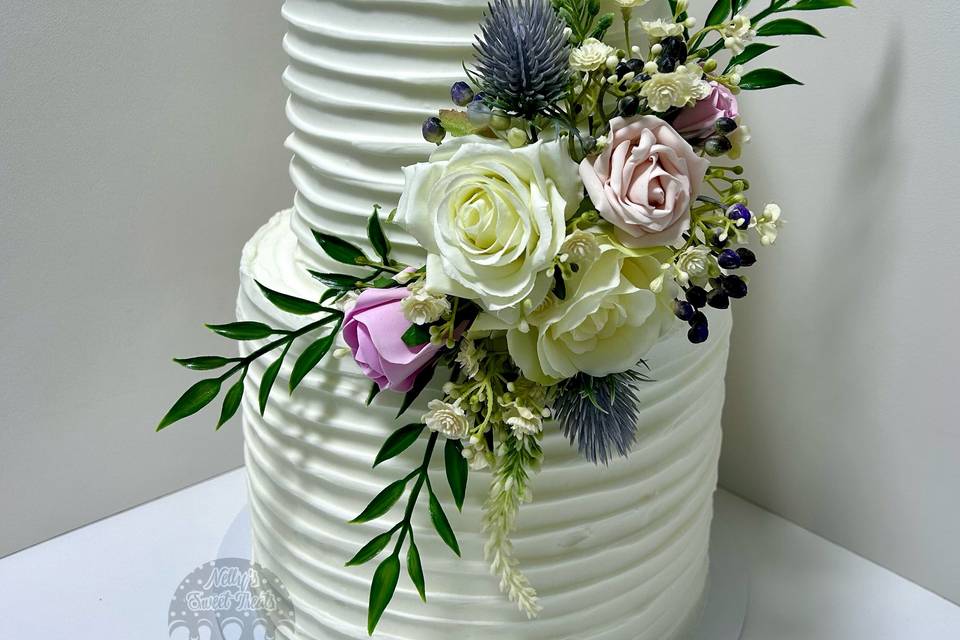 ruffle wedding cake