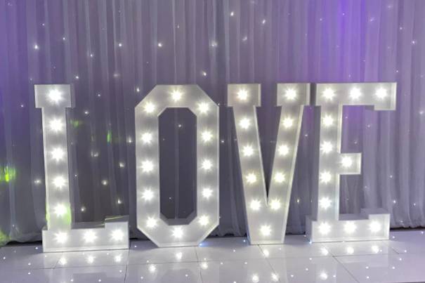 5ft love letters hire