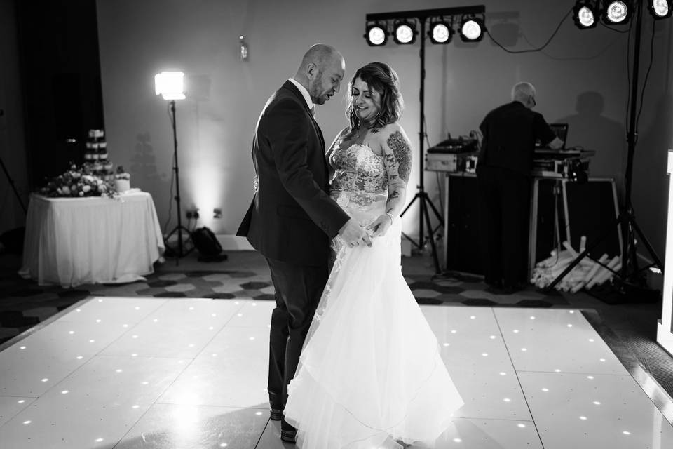 Lara and Andy's first dance