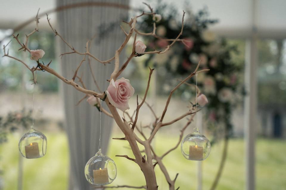 Tablepiece in Scotland Wedding