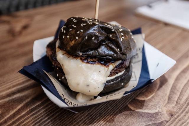 Porterhouse steak, Camembert