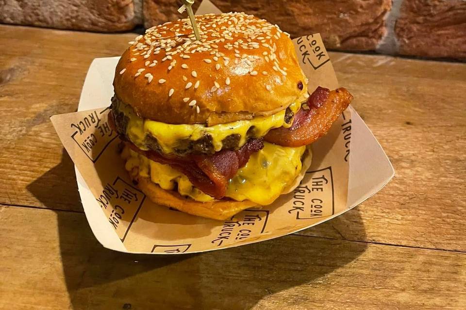 Classic cheeseburger