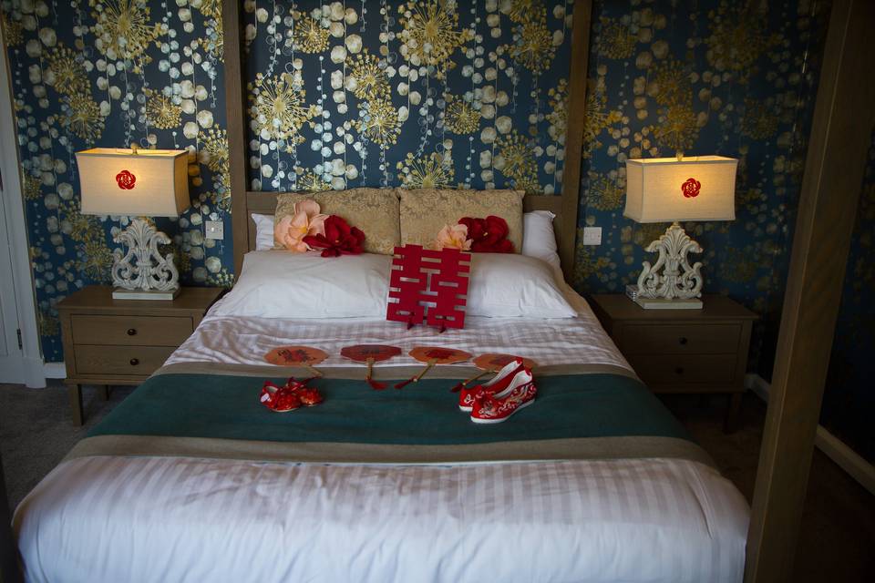 Honeymoon Suite