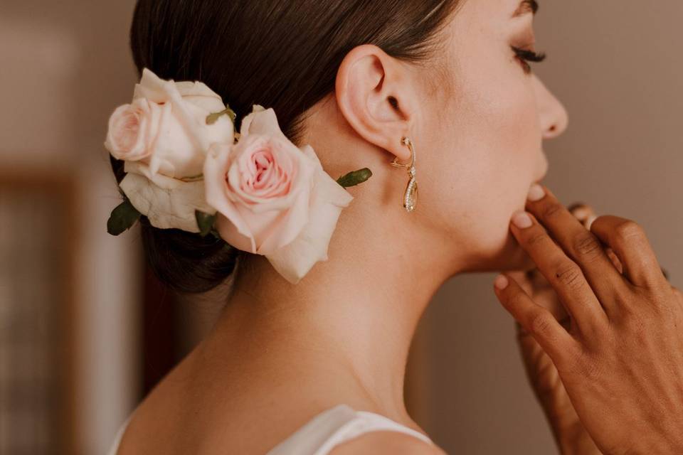 Rose hair