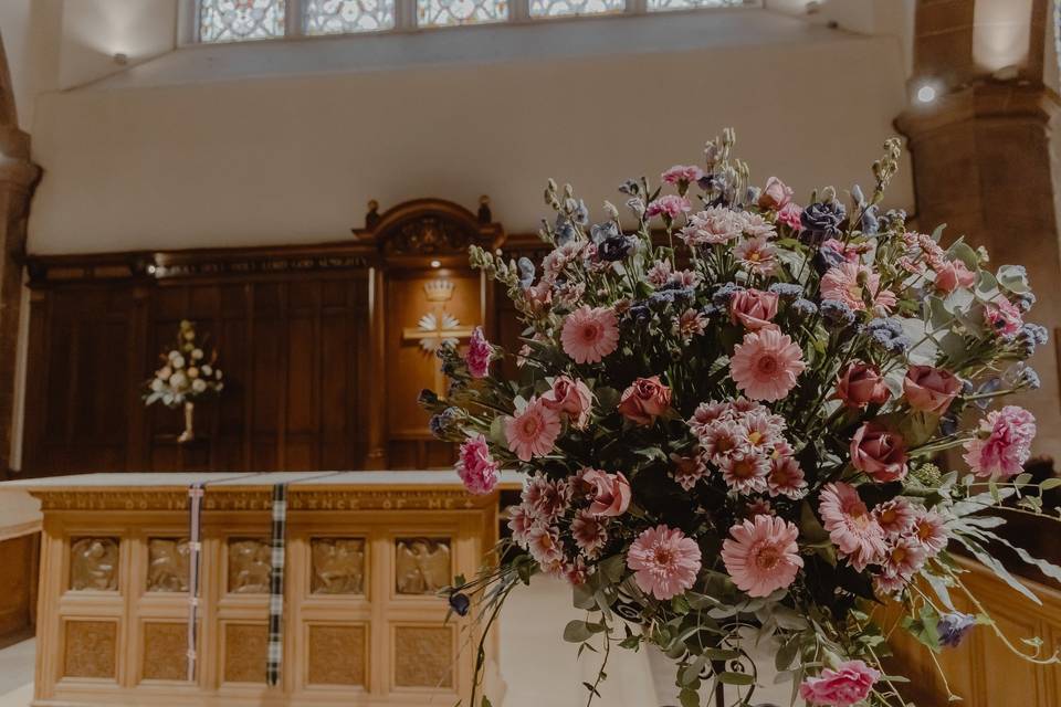 Beautiful ceremony flowers