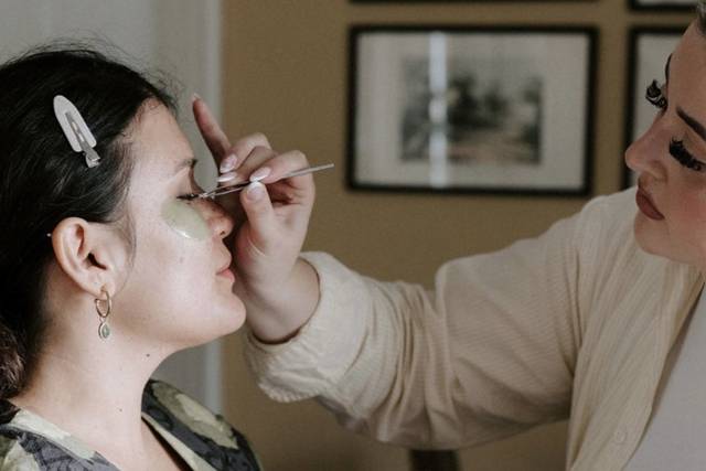 Daisy Evans Makeup Artist