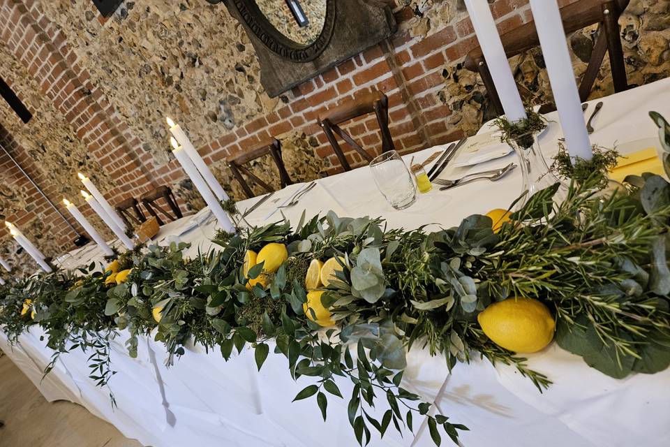 Lemon wedding top table