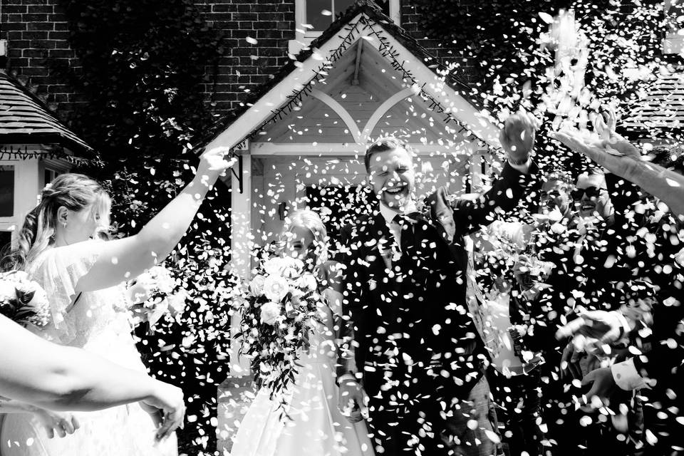 Bride & Groom Confetti Shot