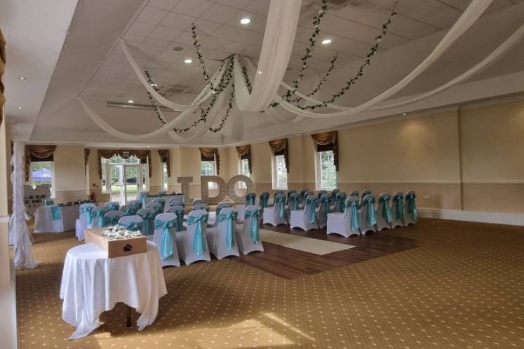 Tiffany Blue themed wedding