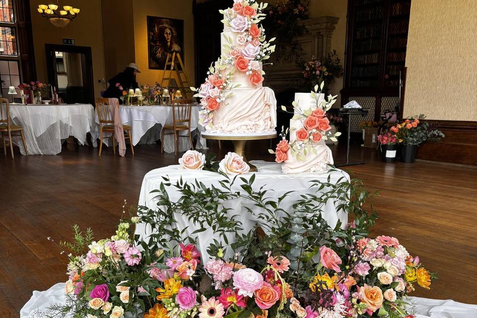 Cake table