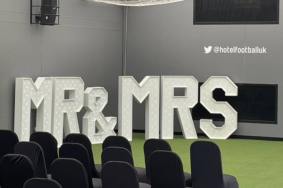 4ft Mr&Mrs/Mr&Mr/Mrs&Mrs