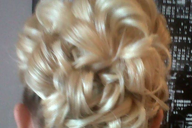 Bridesmaid hair up
