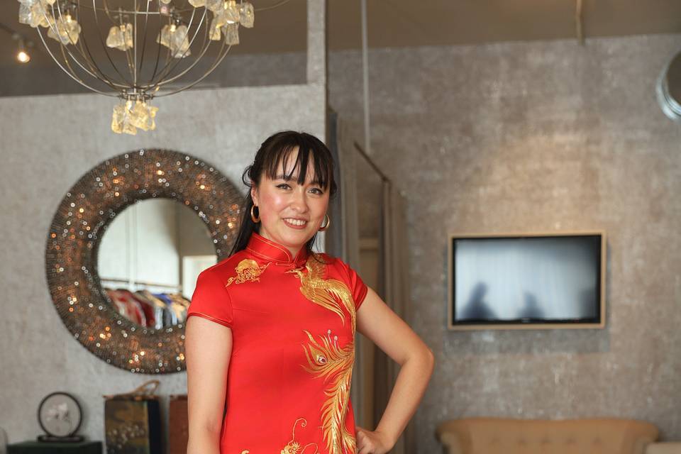 Red silk Chinese wedding dress