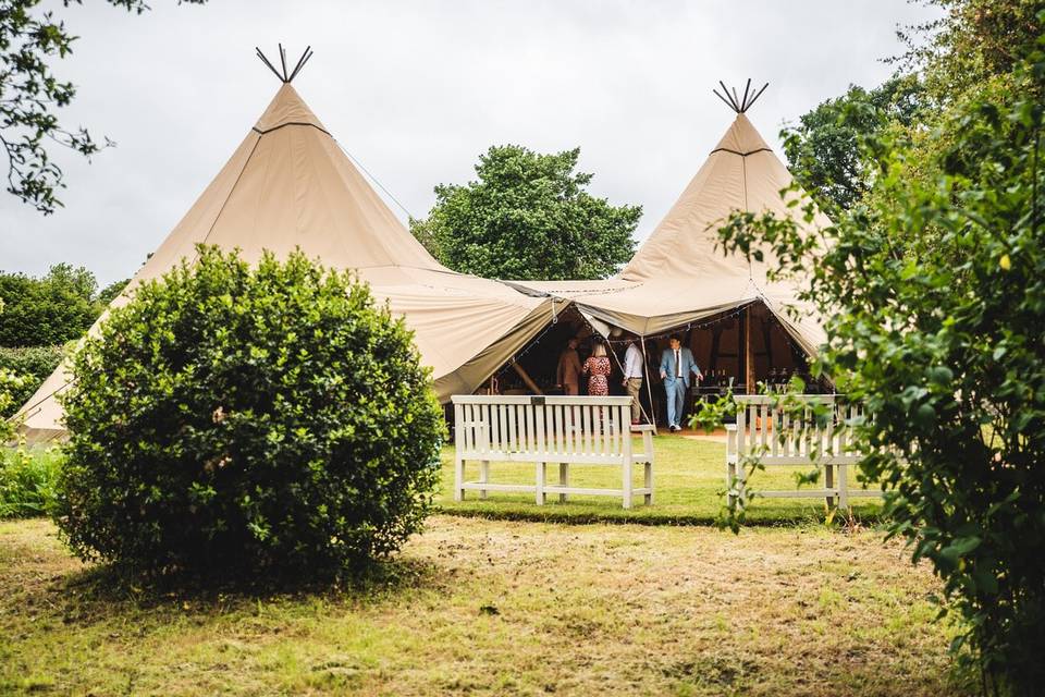 Tipi reception