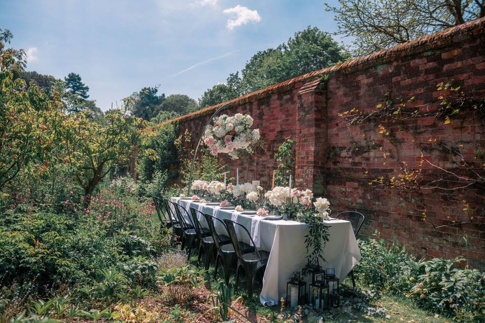 Outdoor wedding breakfast