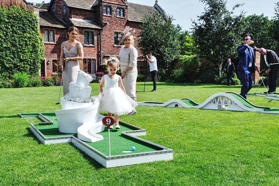 Wedding crazy golf