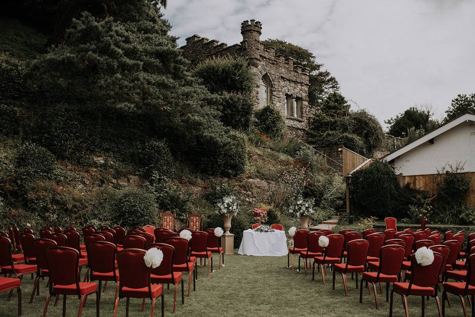 Terrace Lawn Ceremony