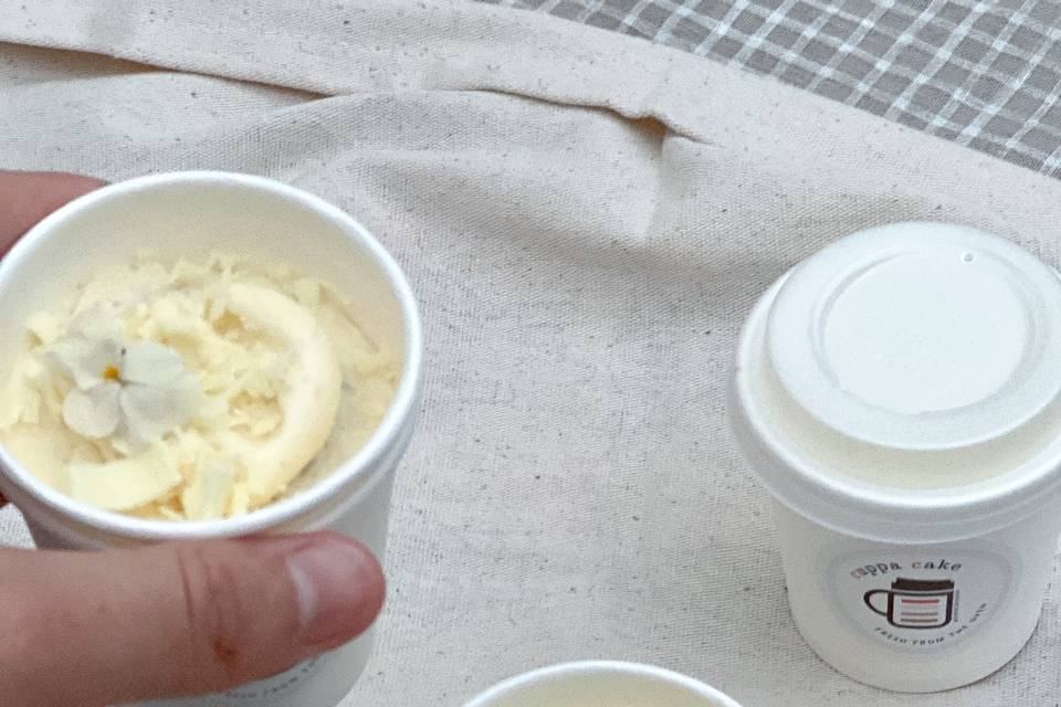 Cuppacake favours