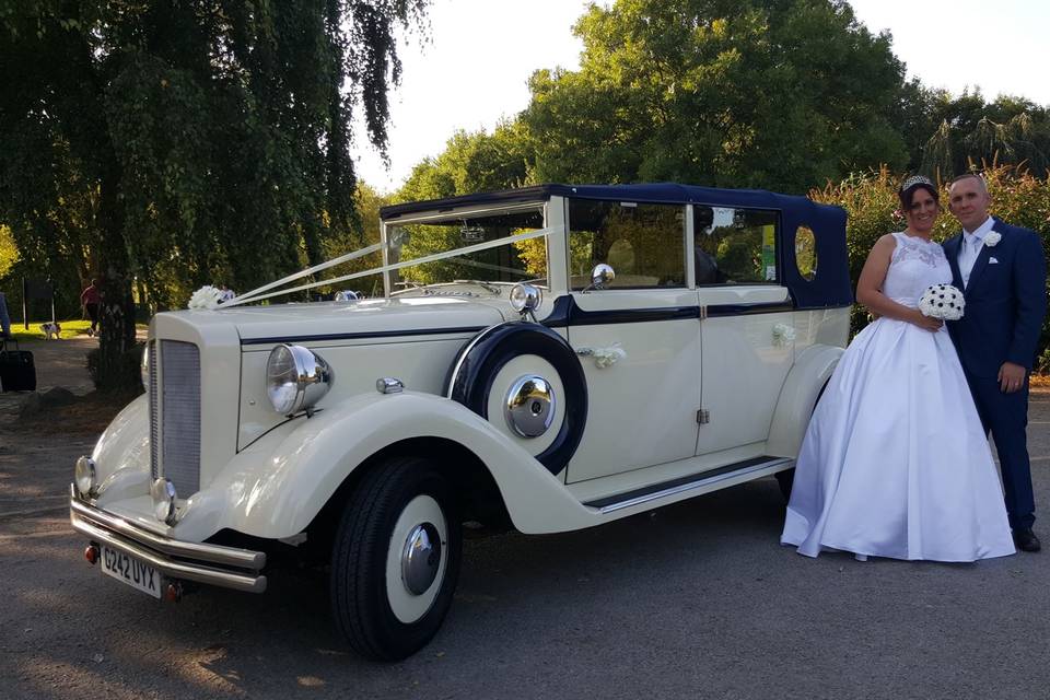 Limo-Scene Wedding Cars