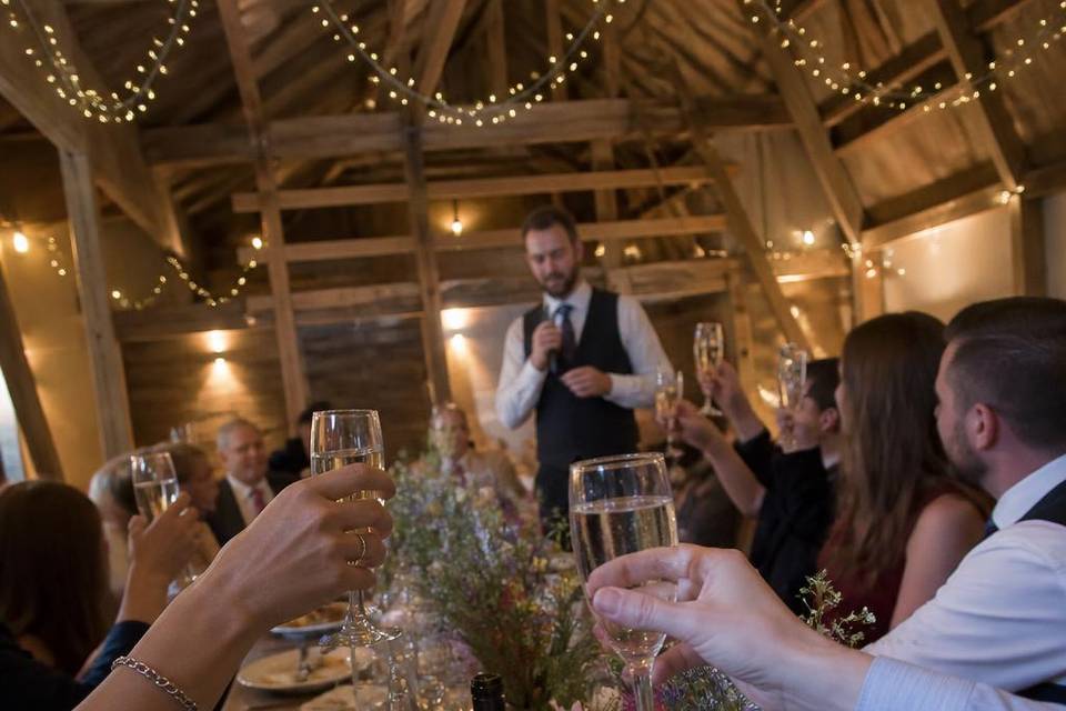 Champagne toast - guest photo inspiration