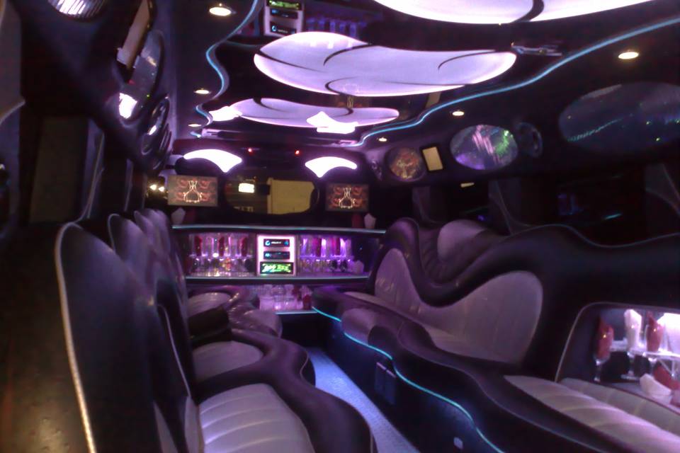 Limo-Scene Wedding Cars