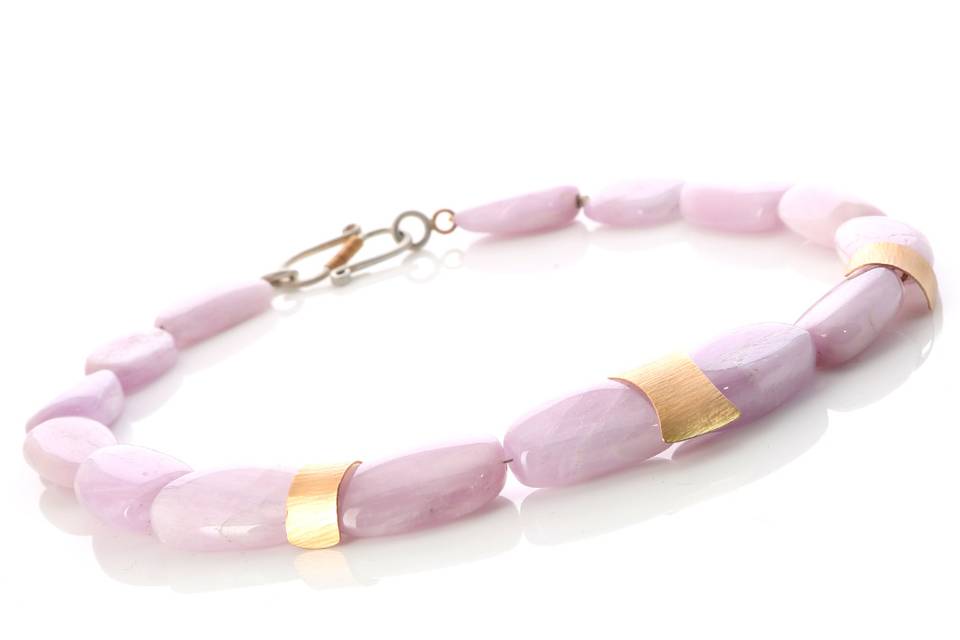 Kunzite & gold necklace