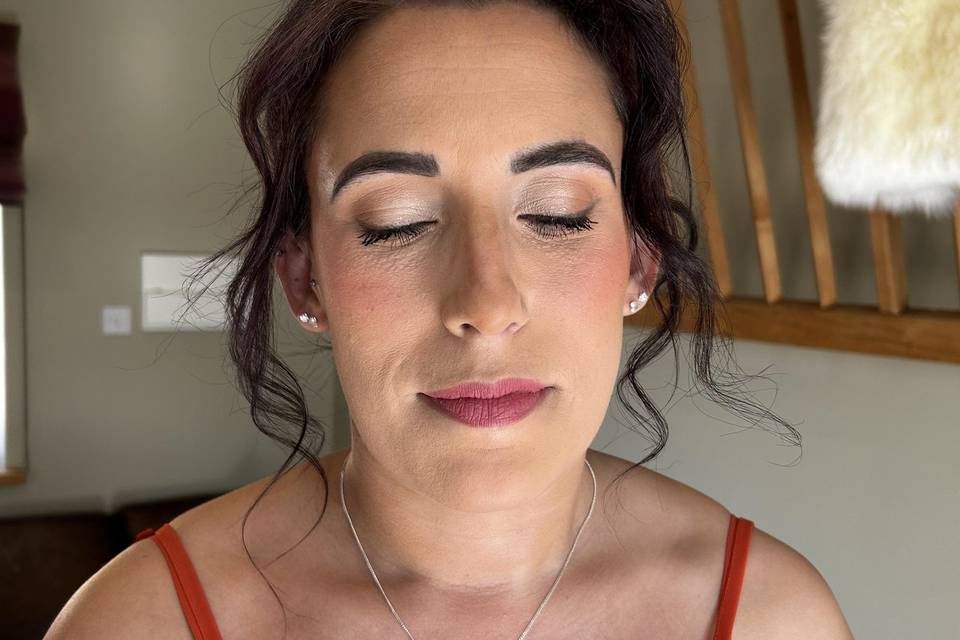 Bridesmaid makeup