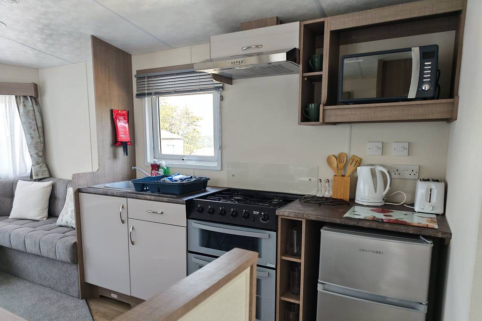 Caravan 16 inside the kitchen
