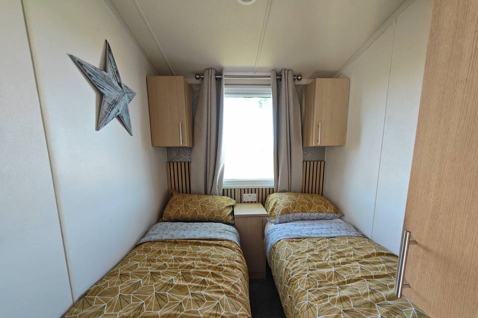 Caravan 5 inside the bedroom