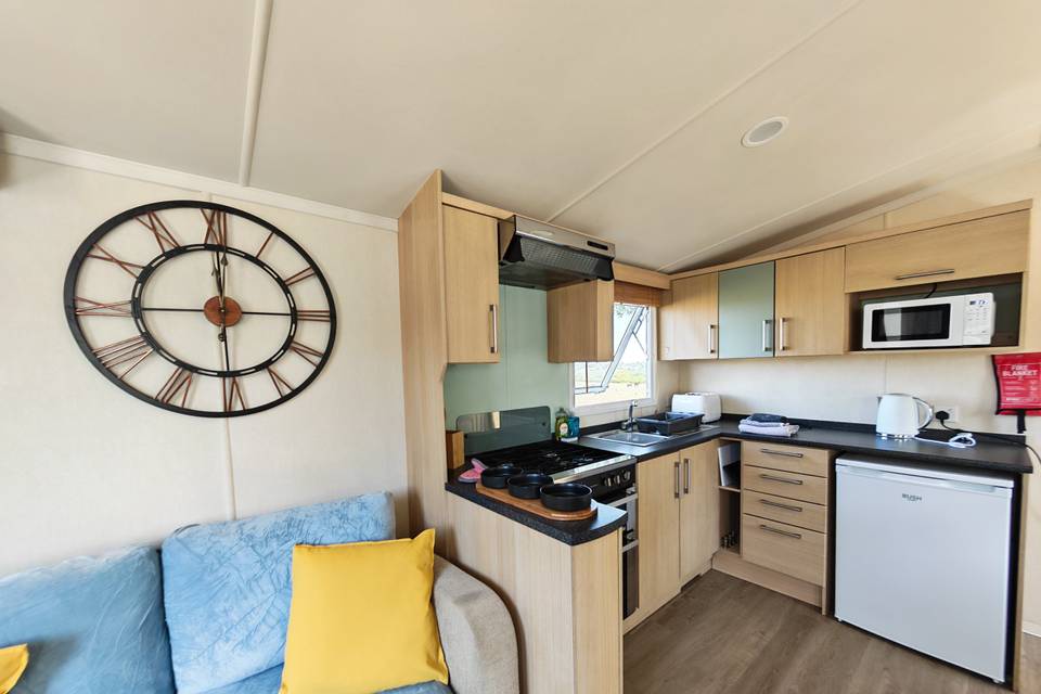 Caravan 5 inside the kitchen