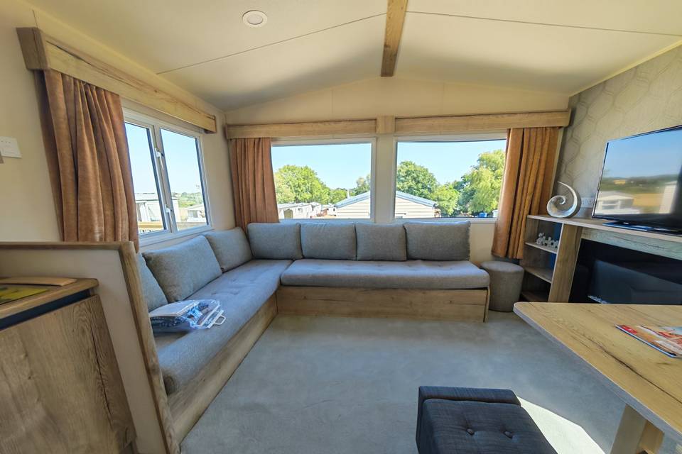 Caravan 17 inside the lounge