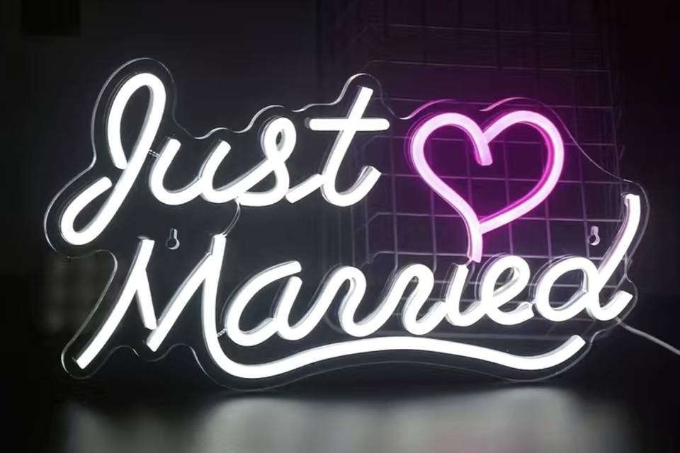 Just Married Neon Sign