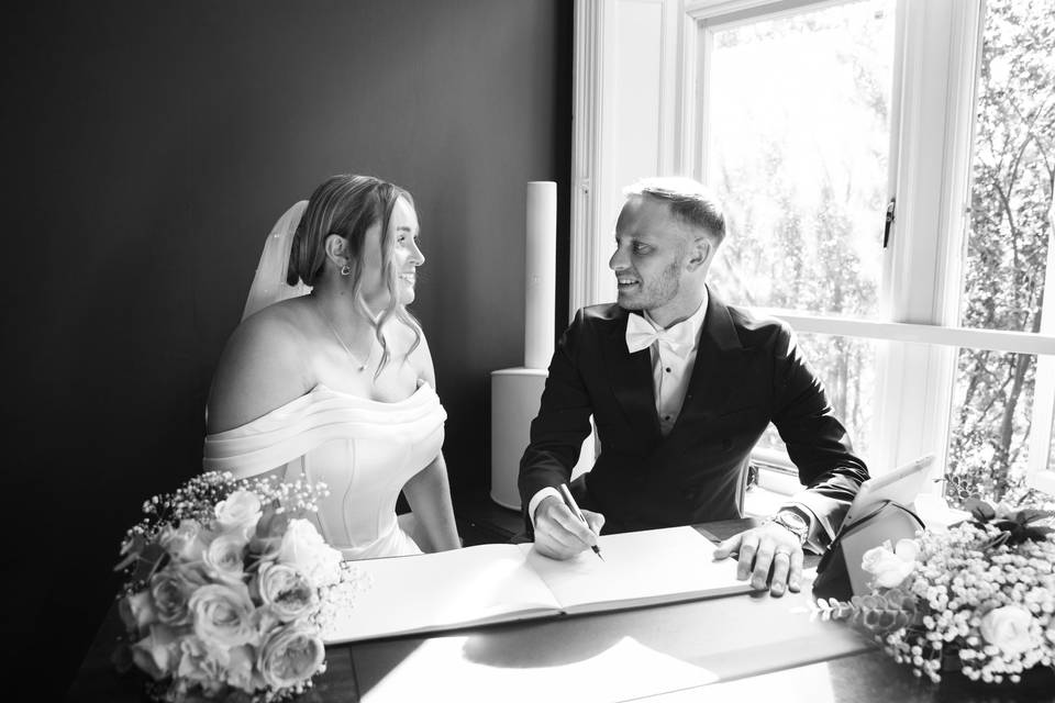 Signing the contract