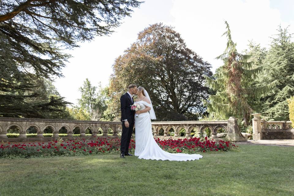 Bride and groom Insole Court