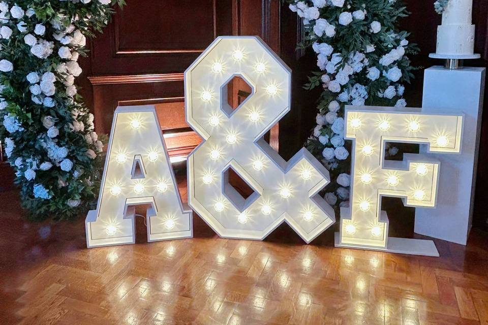 Light Up Letters and Arch