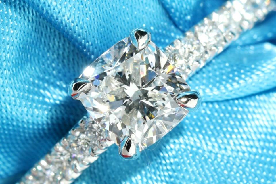 Cushion cut lab diamond ring