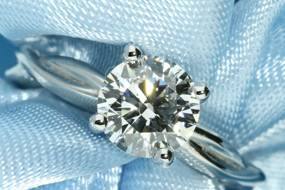 Pure Carats - Lab Grown Diamonds in East Central London - Wedding Jewellery  | hitched.co.uk