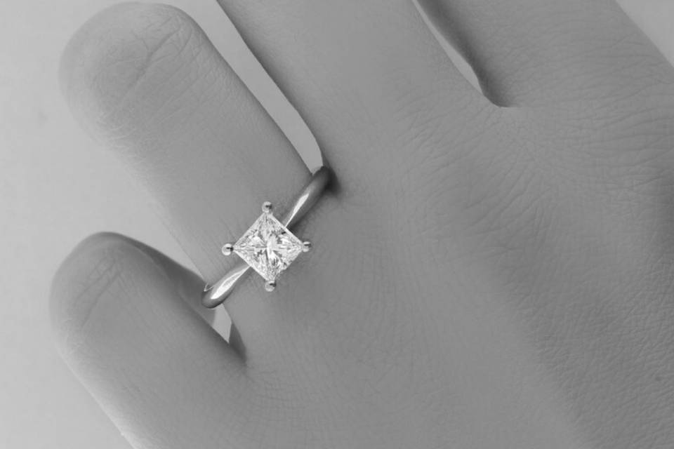 Solitaire lab diamond ring