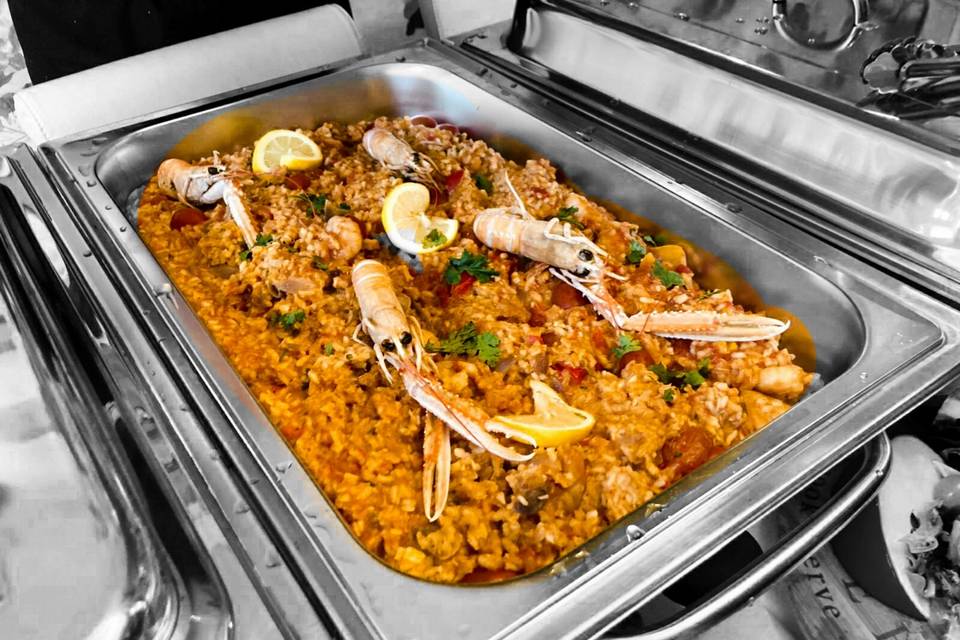 Seafood paella