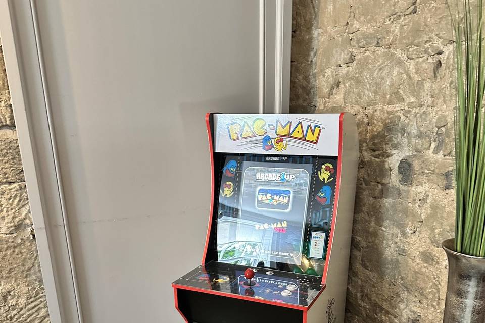 PacMan Machine Strathaven Hote