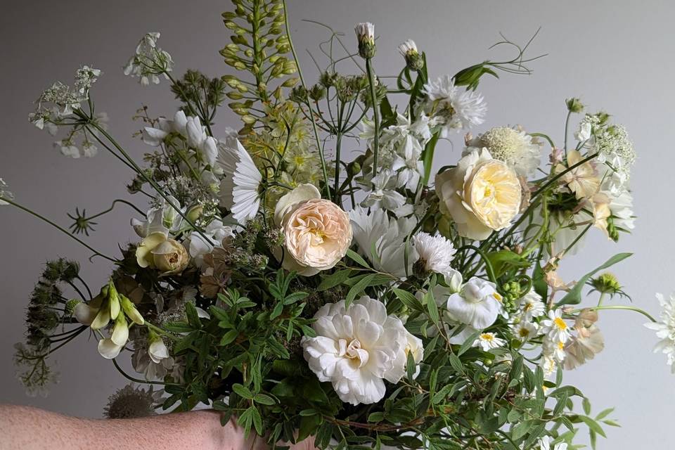 White garden bouquet