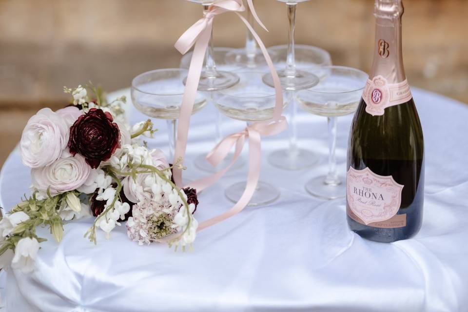 Who doesn't love champagne